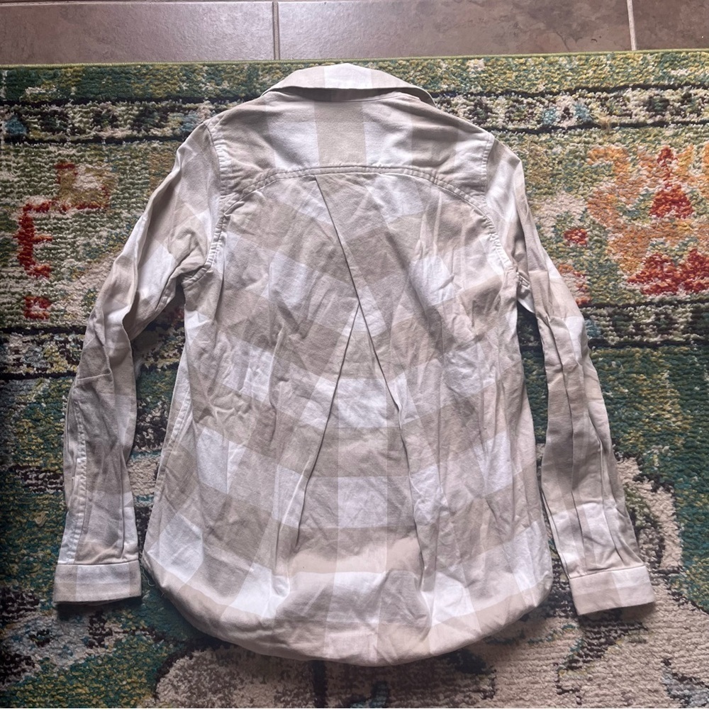 Lululemon Plaid Button Down Long Sleeve Shirt Beige White Size 0 - Picture 9 of 10